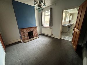 Dining room- click for photo gallery
